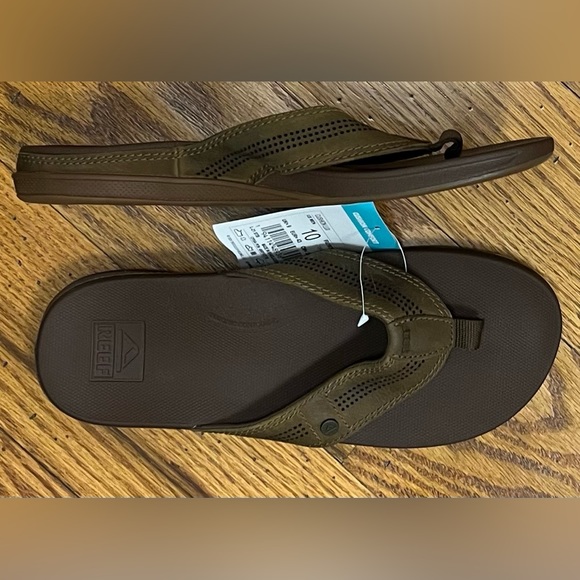 Reef Other - NWT Reef Flip Sandals, Brown